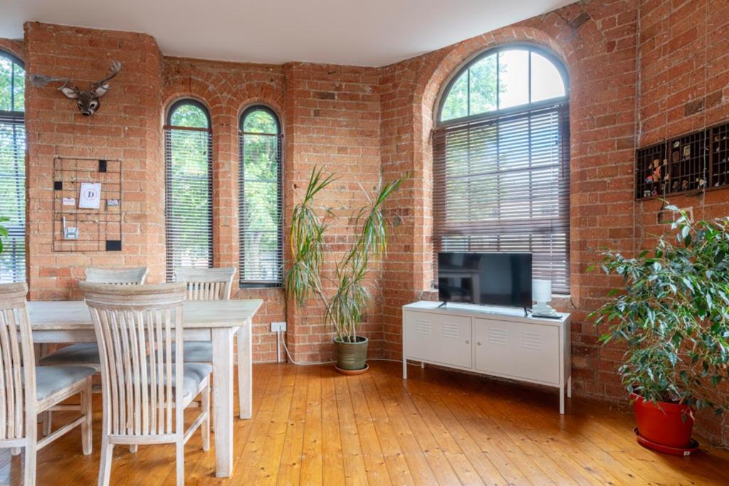 5 Mins Walk From Centre, Spacious City Apt, Open-Plan Nottingham Exterior foto