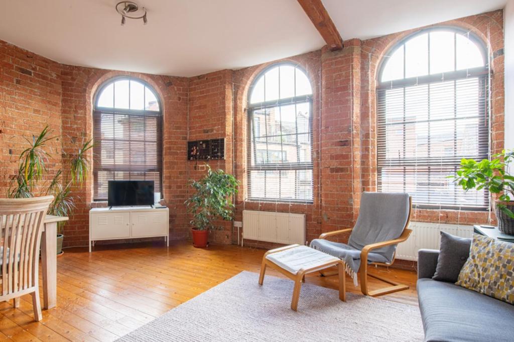 5 Mins Walk From Centre, Spacious City Apt, Open-Plan Nottingham Exterior foto